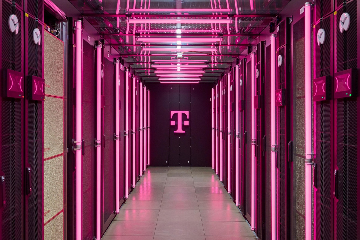 Germany's first AI factory for industry officially goes into operation in Munich