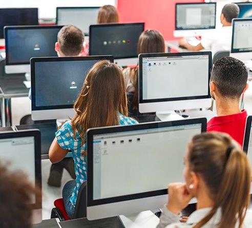 Digitale Bildung: T-Systems macht Moodle BW fit für die Cloud
