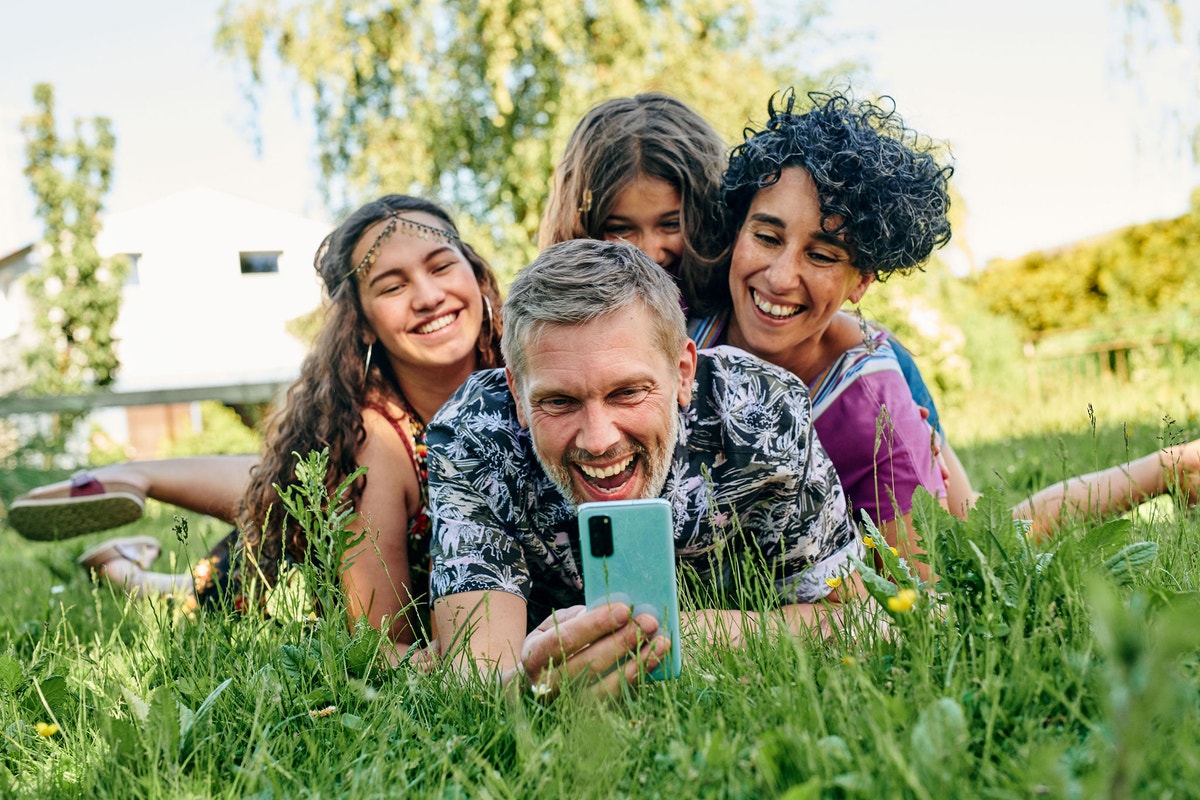 New MagentaMobil rate plans: The best network for the whole family at a more favorable price