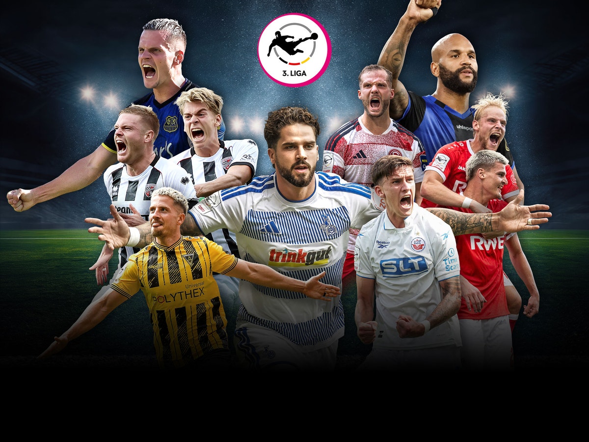 Collage mehrerer Fußballspieler der 3. Liga in unterschiedlichen Trikots, die in einem beleuchteten Fußballstadion jubeln. Oben mittig ist das Logo der 3. Liga zu sehen.