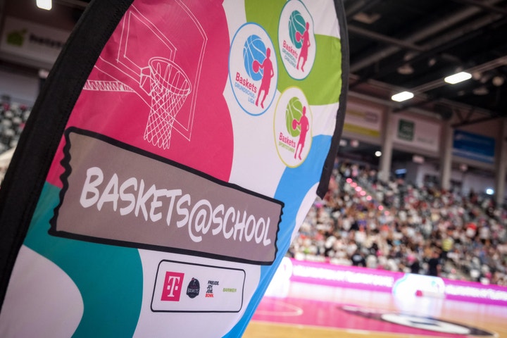 Premiere im Telekom Dome